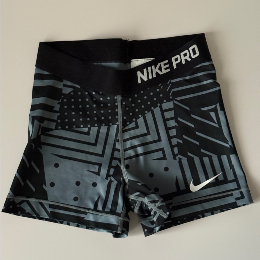 Nike Black and Gray Geometric Compression Shorts